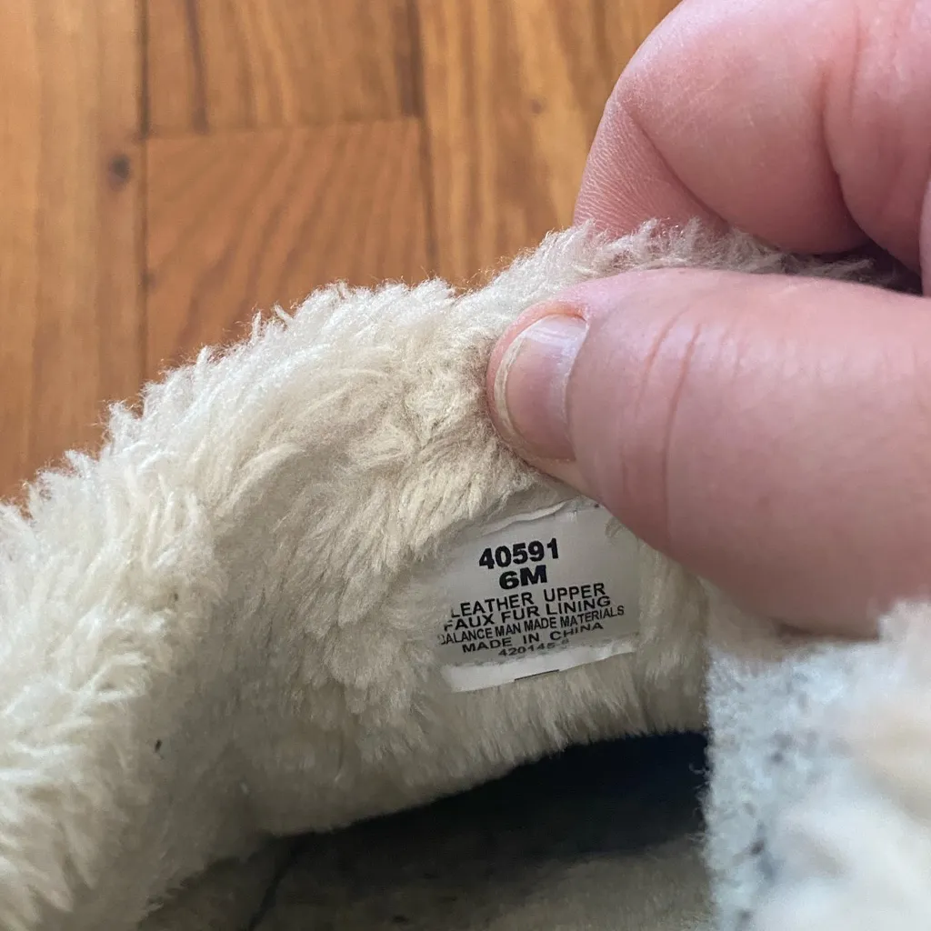 Minnetonka Tan Suede Sherpa Lined Clog Slipper Womens Size 6‎ 40591 - Image 3