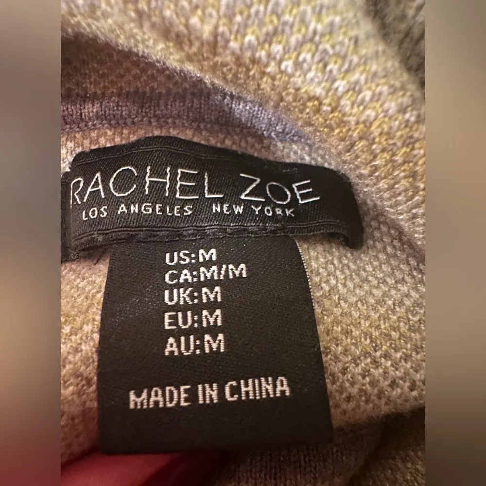 NWOT RACHEL Zoe Gray and Yellow Turtleneck Sweater with Plaid Design - Image 8