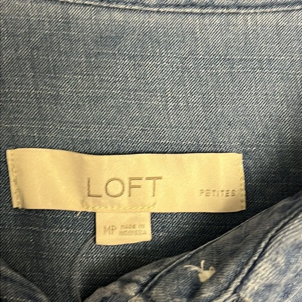 LOFT Petites Lyocell Blend Button Down Short Sleeve Shirt with Pleating- MP - Image 12