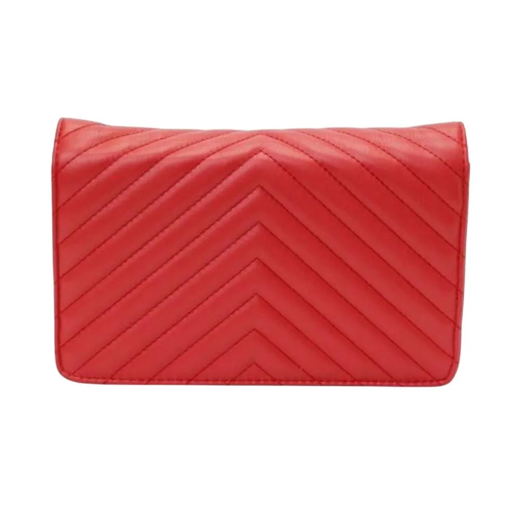 Badgley Mischka Women's Large Quilted Crossbody Bag in Red New With Tag - Image 3