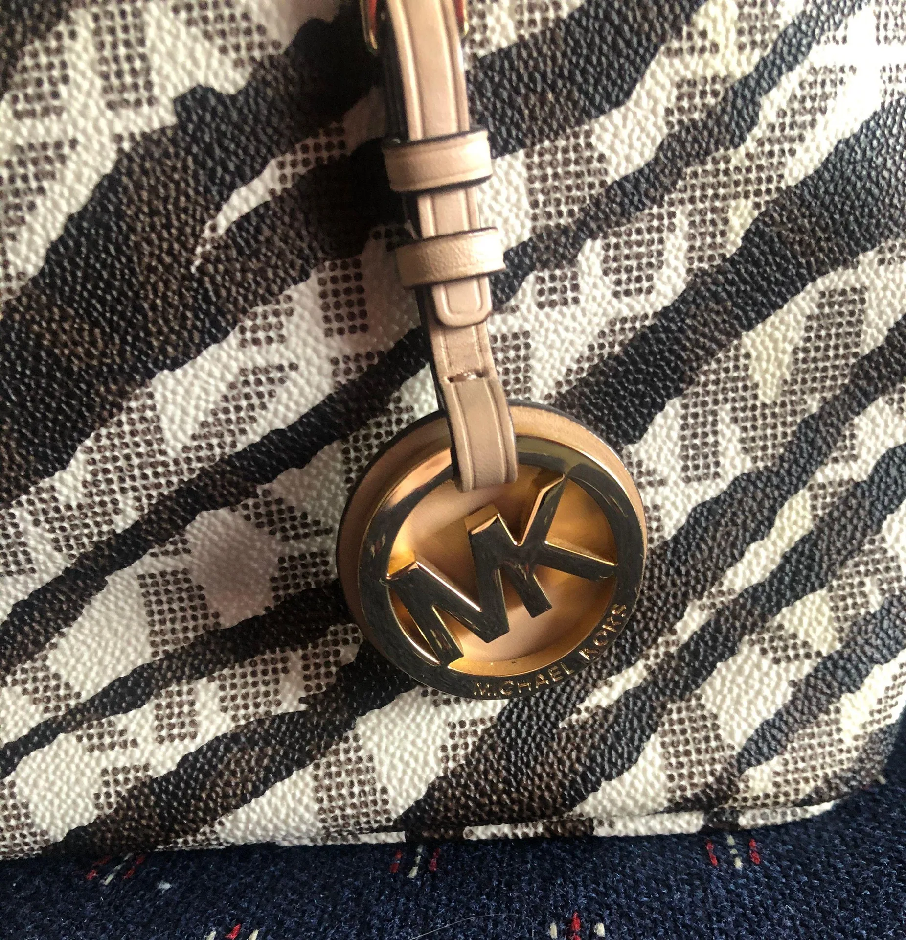 Michael Kors Purse - Image 5