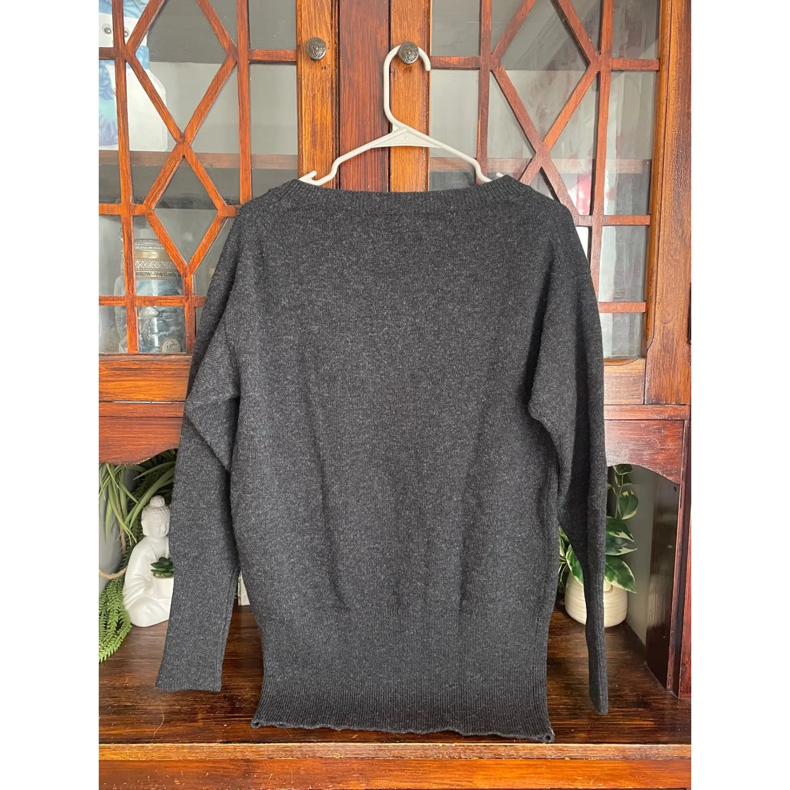 Celtic & Co. 100% Geelong Lambswool V - Image 2