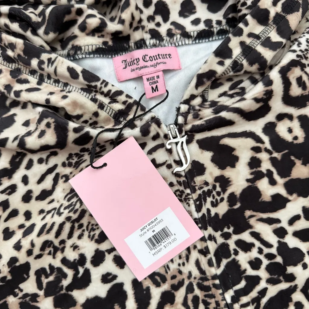 Juicy Couture cheetah short sleeve Hoodie & shorts set with rhinestones logo Med - Image 3