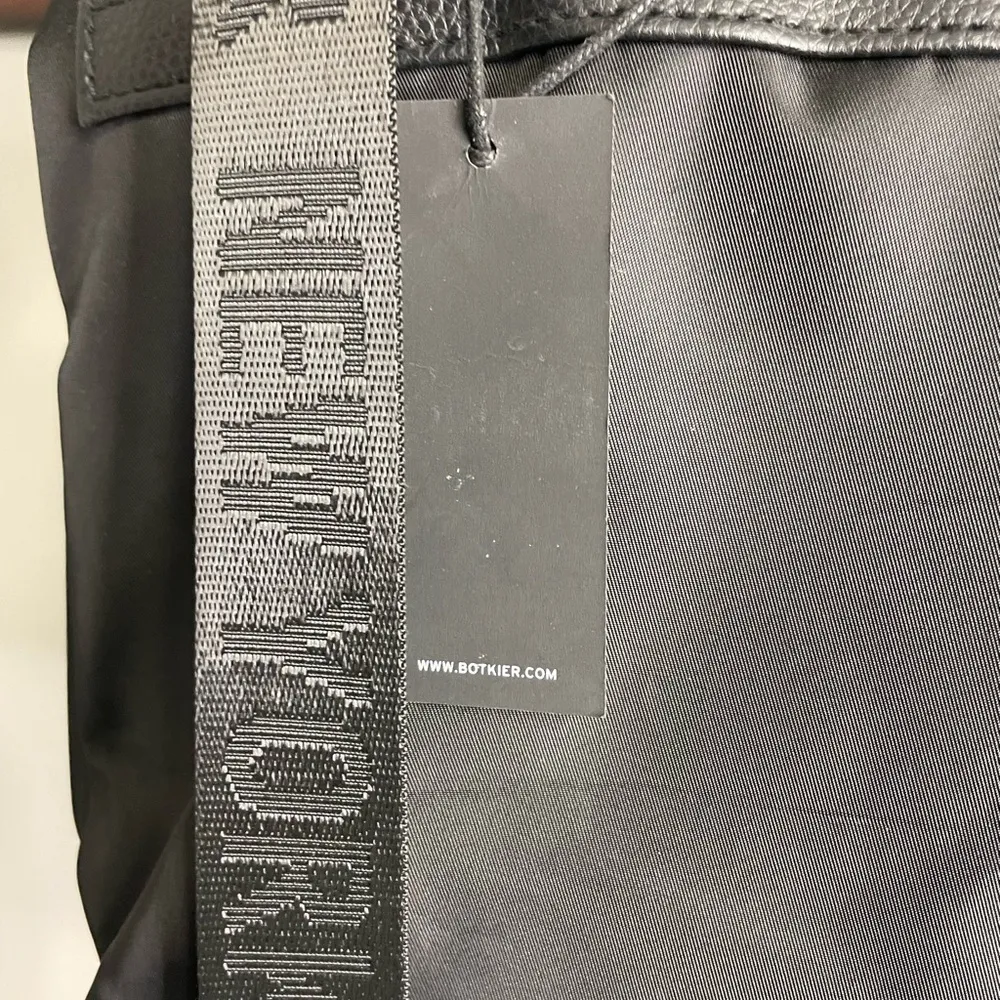 NWT Botkier New York Black Women’s Convertible Backpack Purse Bag - Image 6