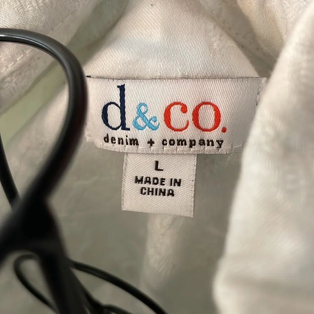 Denim and Company, ladies, white lace floral denim jacket Size L - Image 5