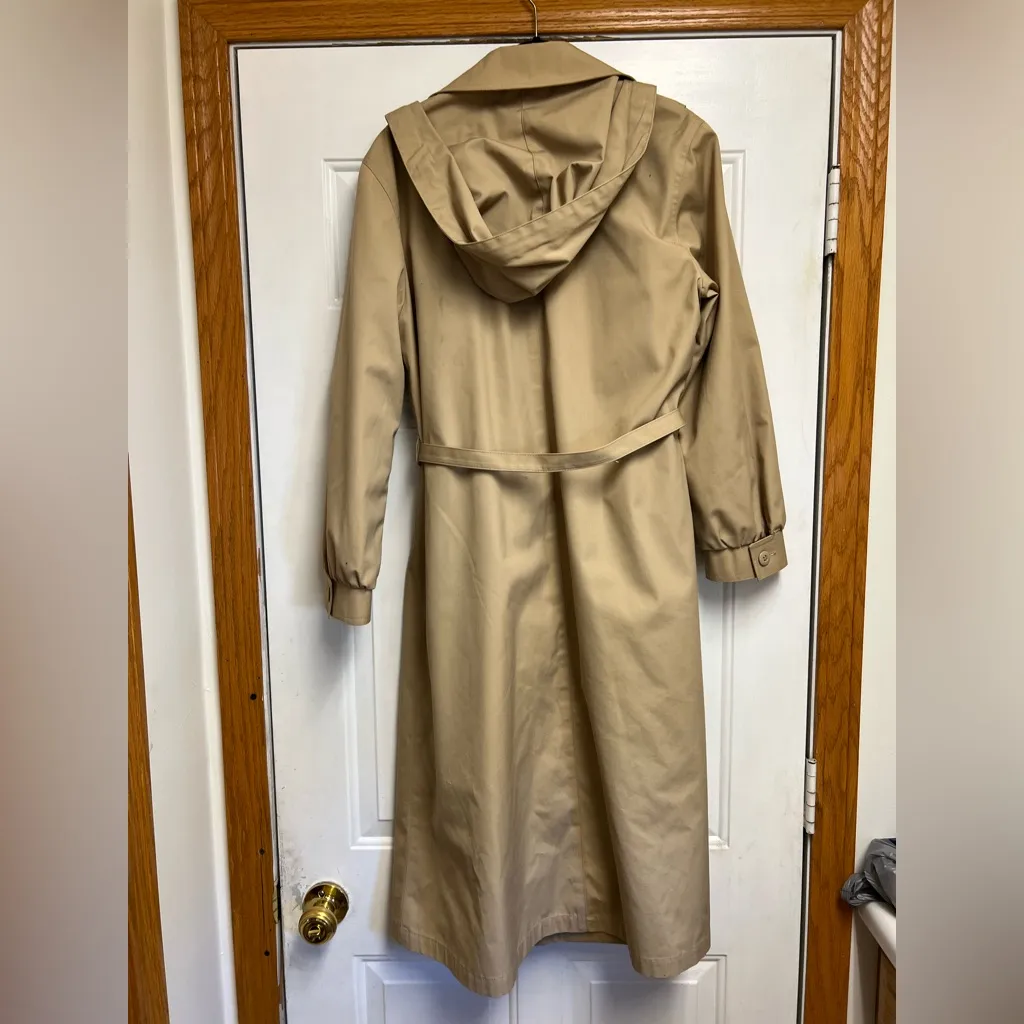 Vintage London Fog Maincoats Trench/Raincoat with hood and pockets Tan size 14P - Image 4