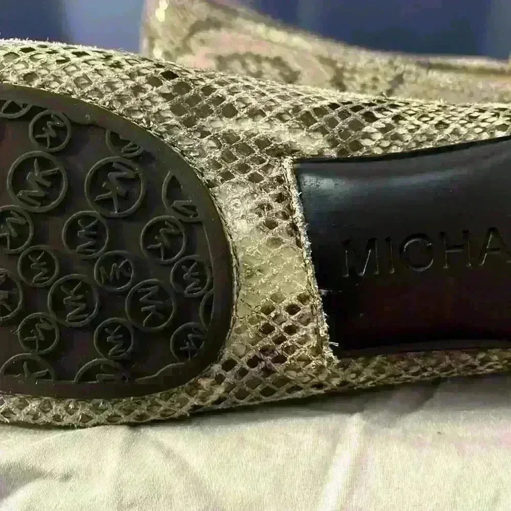 Micheal Kors Snakeskin Flats - Image 11