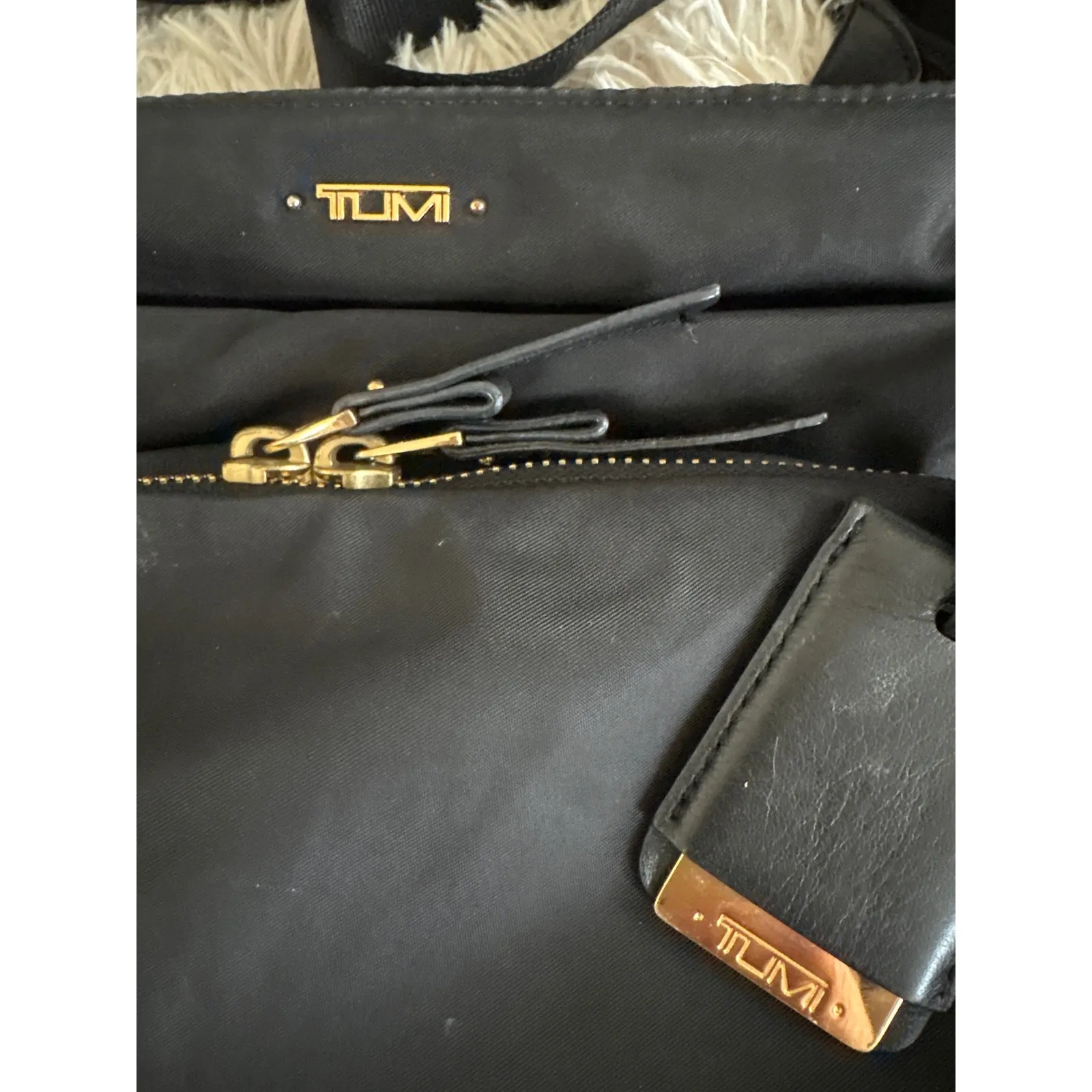 Tumi Nylon Crossbody Bag Black Gold Tone Zipper Adjustable Strap Tablet Pouch - Image 4