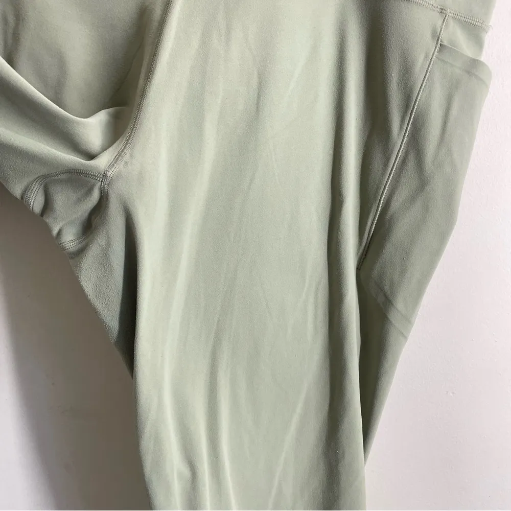 Athleta Salutation Stash Pocket II Capri Pant Eucalyptus Green size 3X - Image 6