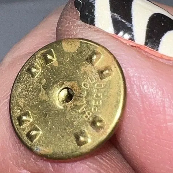 Vintage Gold‎ Tone With Crystal Lighthouse Lapel Pin - Image 5