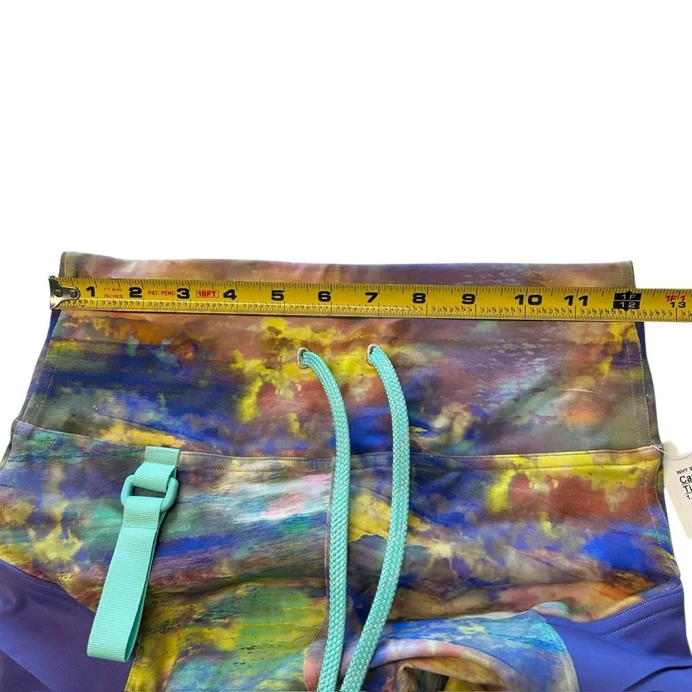 Lululemon Women’s 6 Super-High-Rise Cargo Hiking Tight
Altered Nature Multi‎ New - Image 5