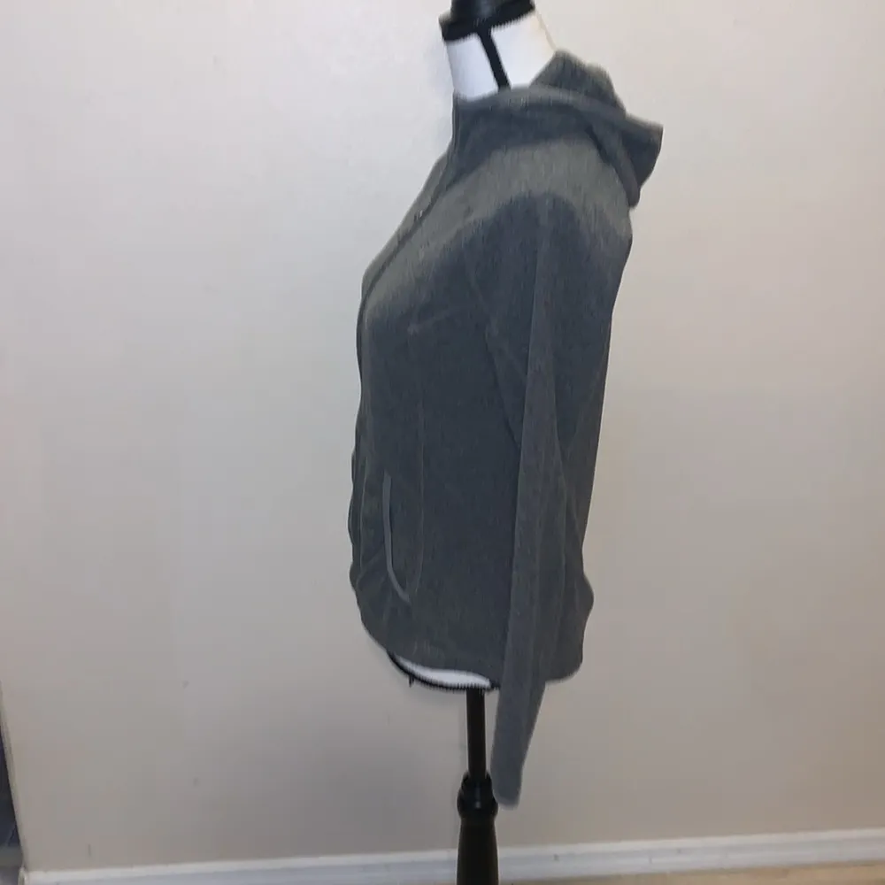 The North Face gray pleated pockets full zip up outdoor fleece sweatshirt - Image 5