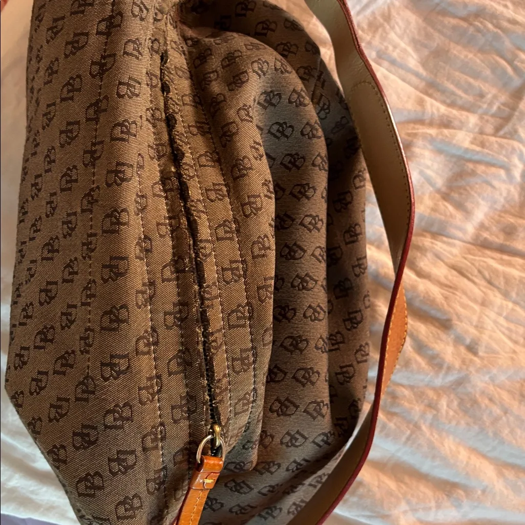 Vintage Dooney & Bourke Monogrammed Handbag - Image 8