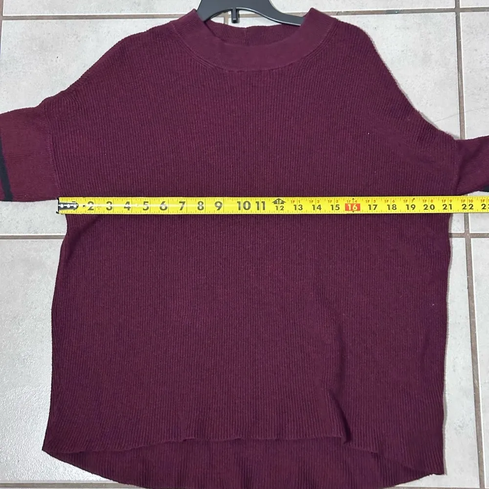 American Eagle Women Burgundy Red Jegging Fit Knit Sweater size M. - Image 7