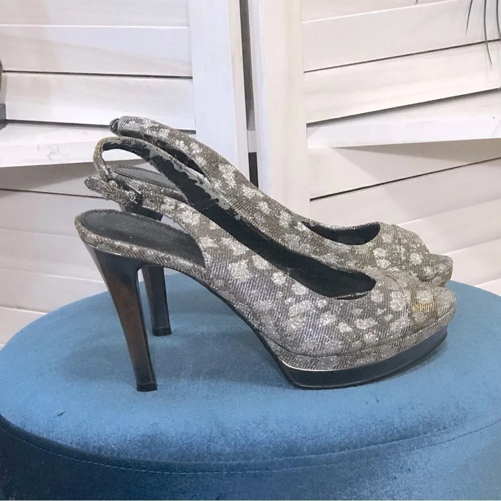 Marc Fisher Platform Heel Silver Golden Metallic Size 8.5 - Image 2