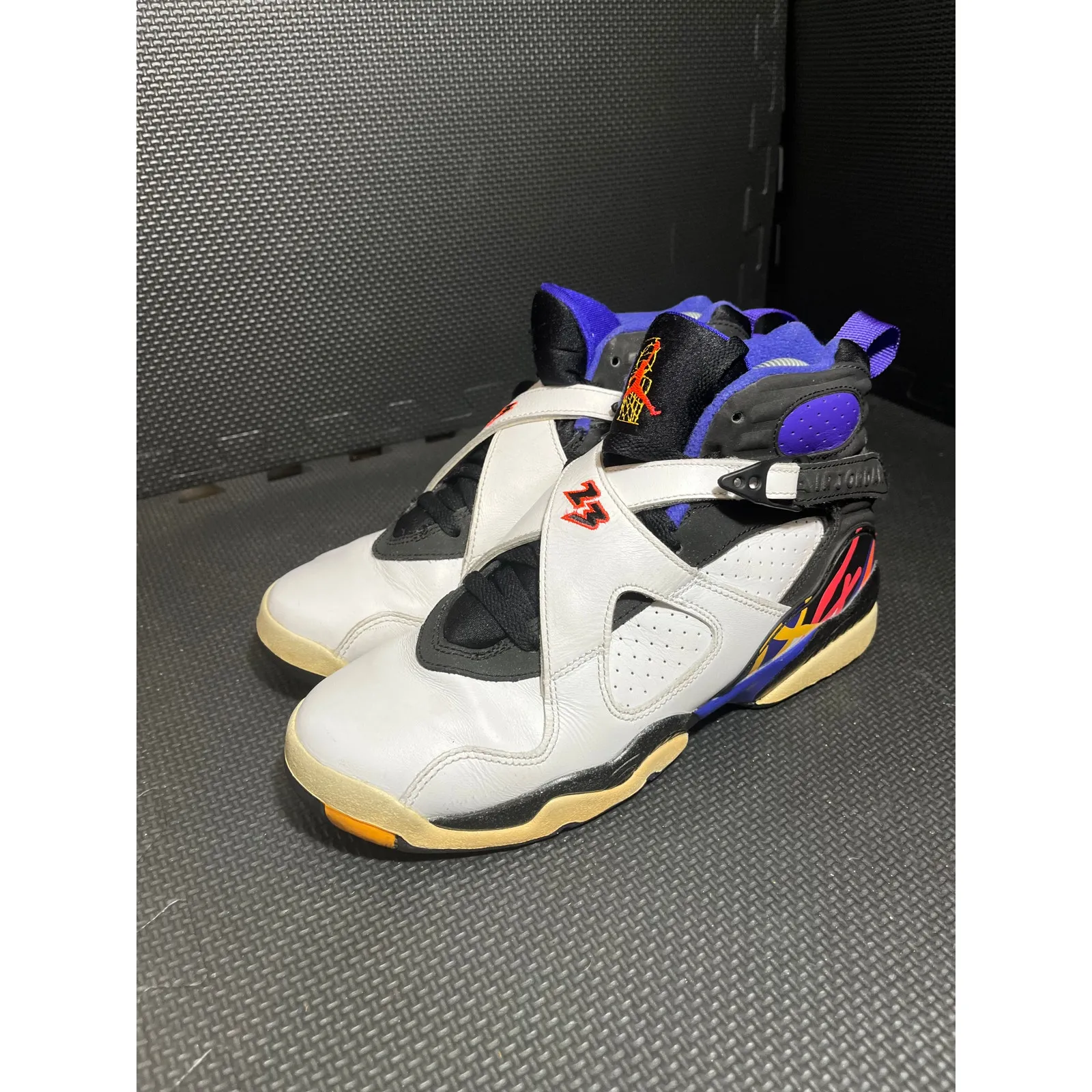 Nike Air‎ Jordan 8 Retro Three-Peat 305368-142 White Black Concord Infrared 7Y - Image 2