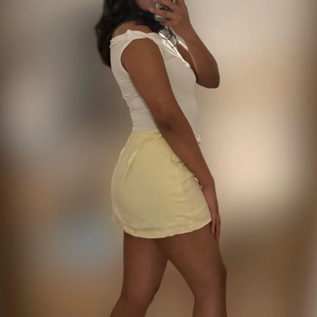 Abercrombie and fitch yellow linen skort - Image 3