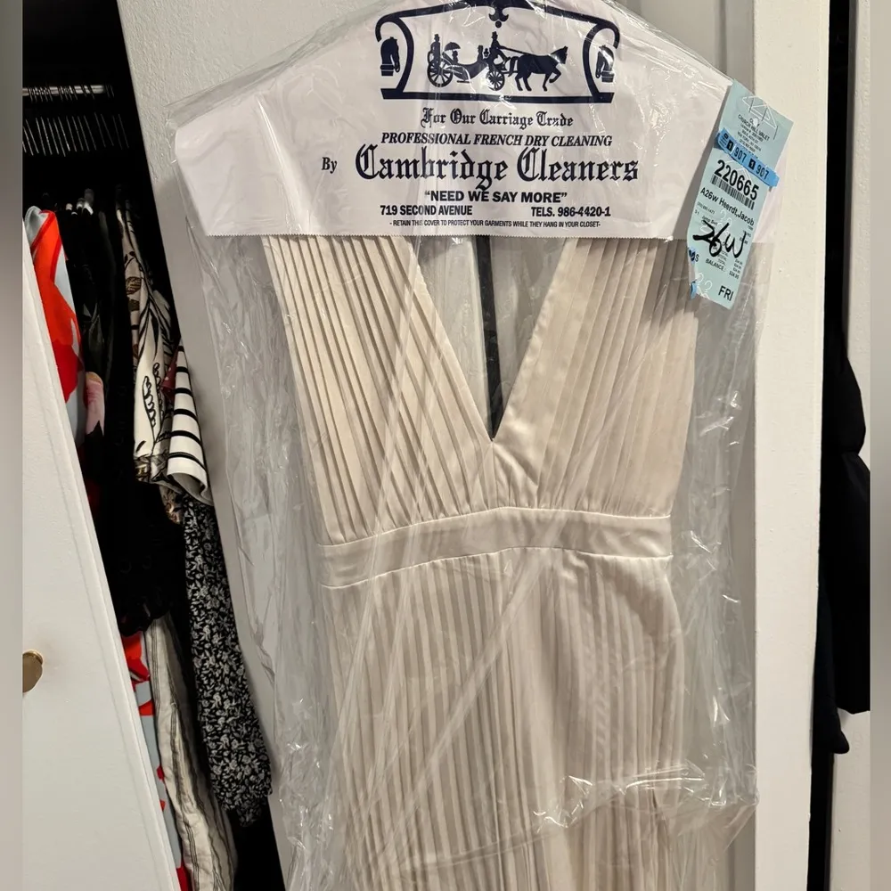 The A&F Giselle Pleated Jumpsuit medium white engagement bridal - Image 7