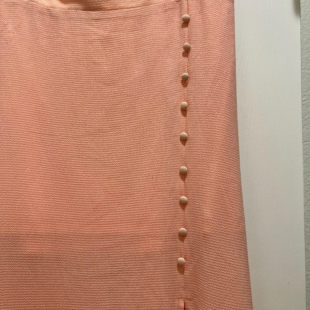 BCBGeneration Tropical Peach Pink Maxi Skirt Side Slit Size Large, NWT - Image 3