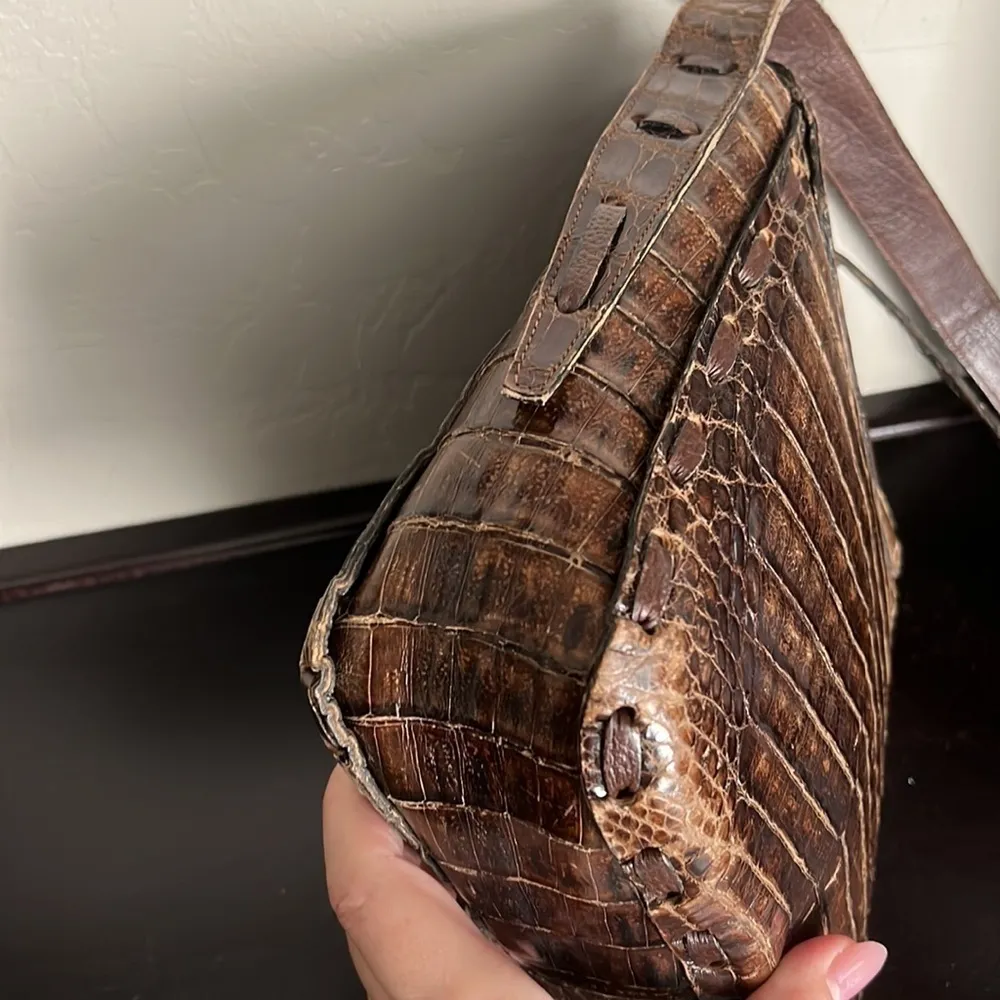 Real croc skin Vintage artisan made shoulder bag, brown. Hand made Brown - Image 6