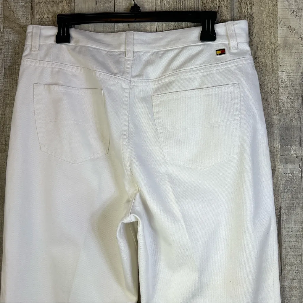 Tommy Hilfiger Size 14 White Denim Jeans Embroidered with A Floral Scene - Image 5