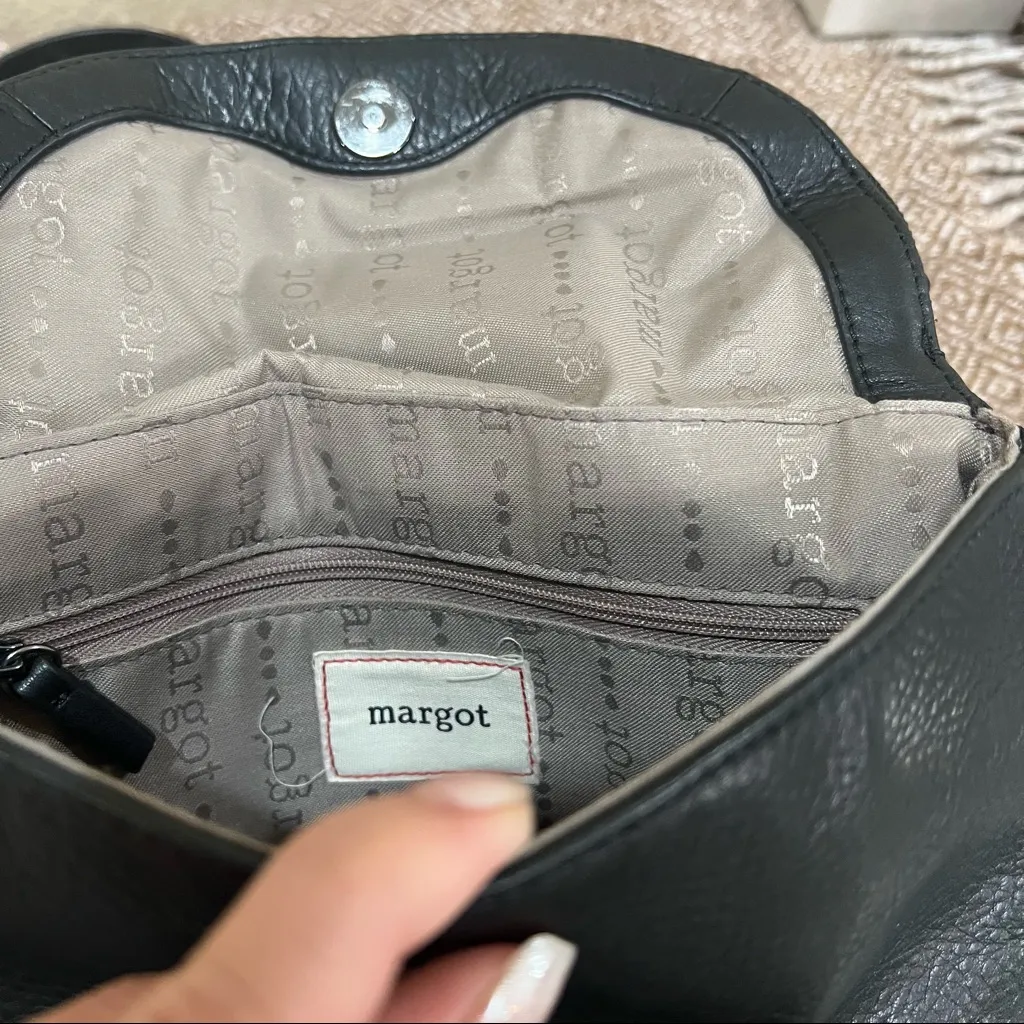 Margot Black Genuine Leather Crossbody Shoulder Bag Small Zip Closure Pockets - Image 3