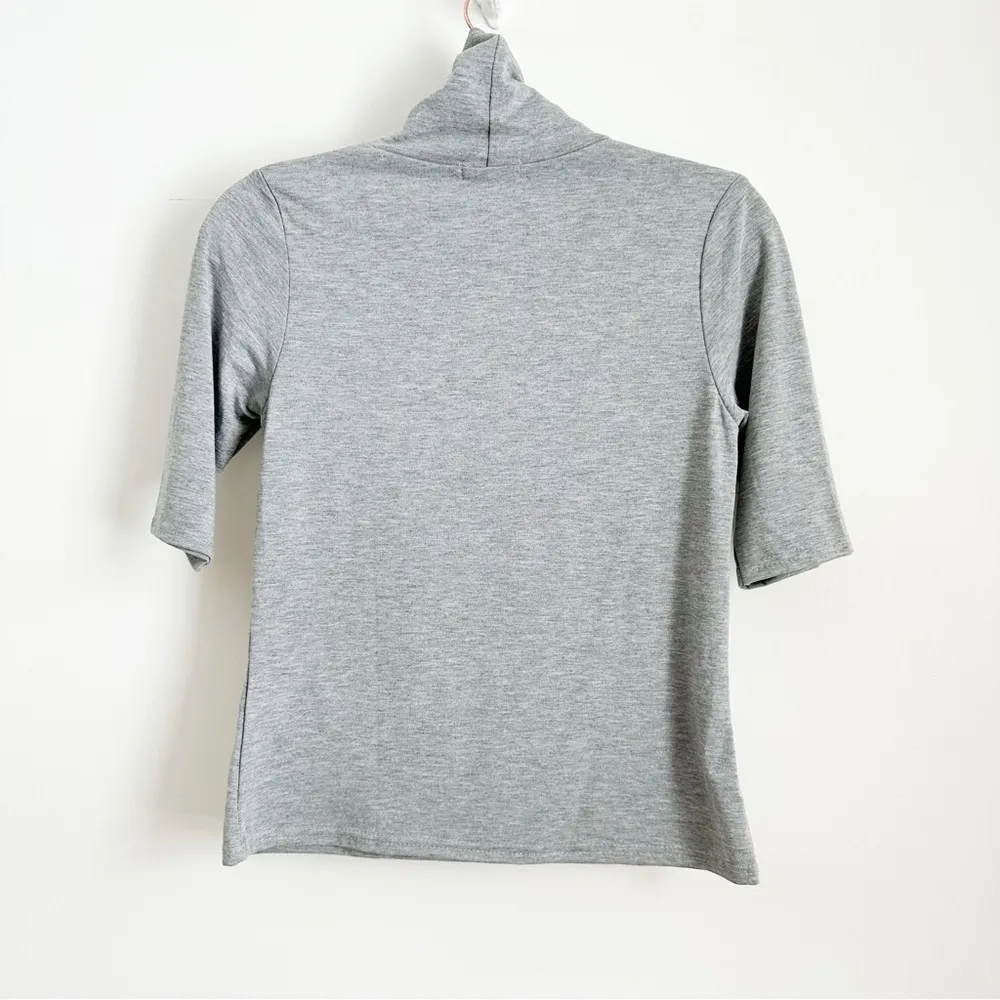 NWT!! Boohoo Gray Lara Cropped Sleeve Turtleneck sz 8 - Image 2