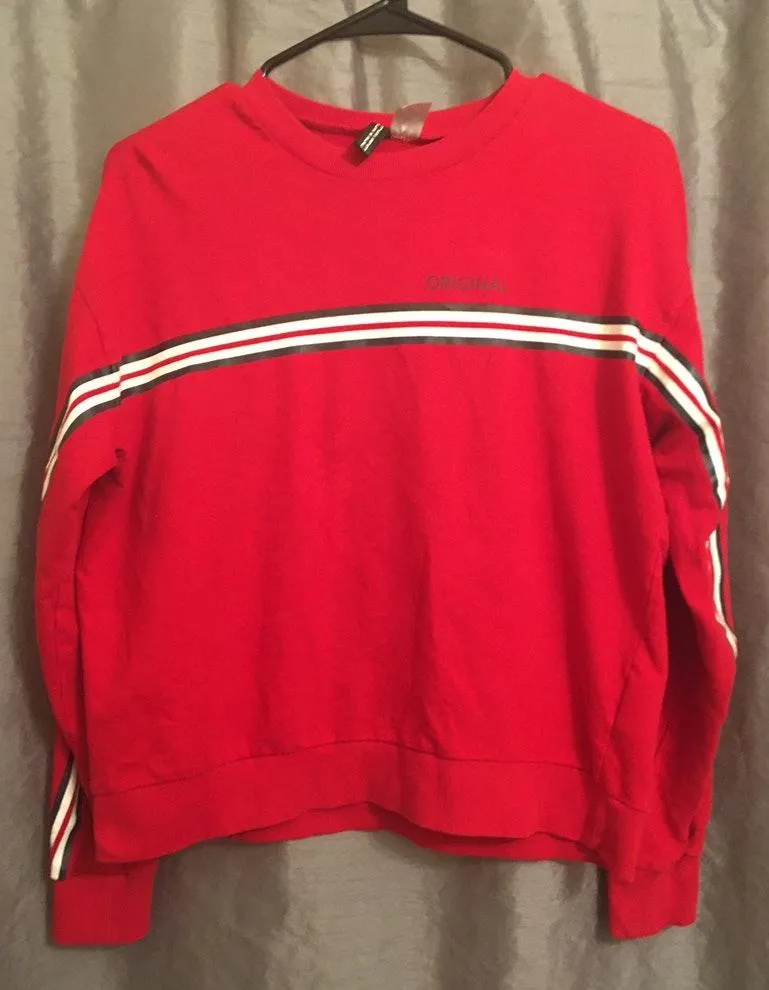 H&M Divided Crew Neck Shirt - Image 3