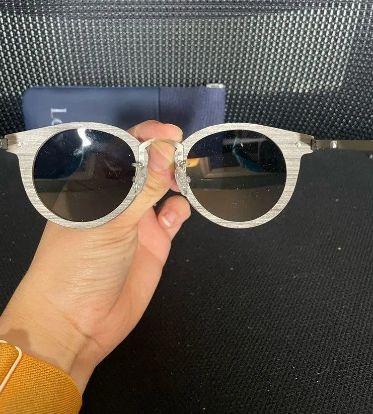 NWT Le Specs Round Faux Wood Style Metal Trimmed Wire Sunglasses - Image 5