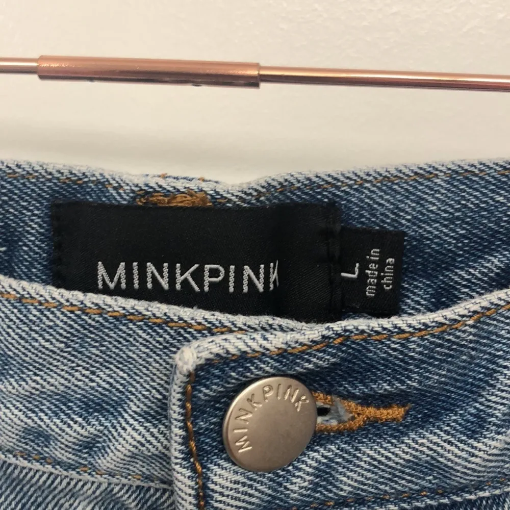 MinkPink Rose Embroidered Light Denim Button-fly Denim Shorts - Image 5