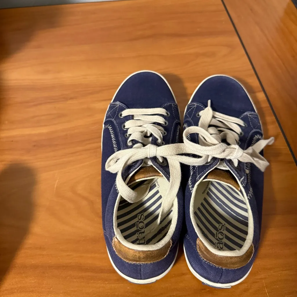 Taos Footwear Women's Starburst Sneaker Canvas Shoe Navy Blue‎ White Lace Up 8 Blue - Image 9