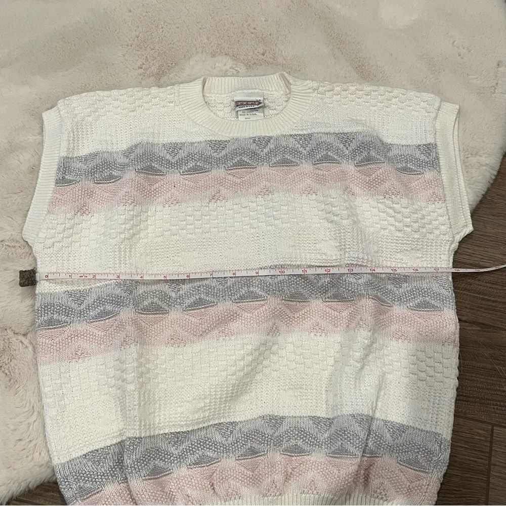 Vintage Sleeveless Sweater Size Medium - Image 2