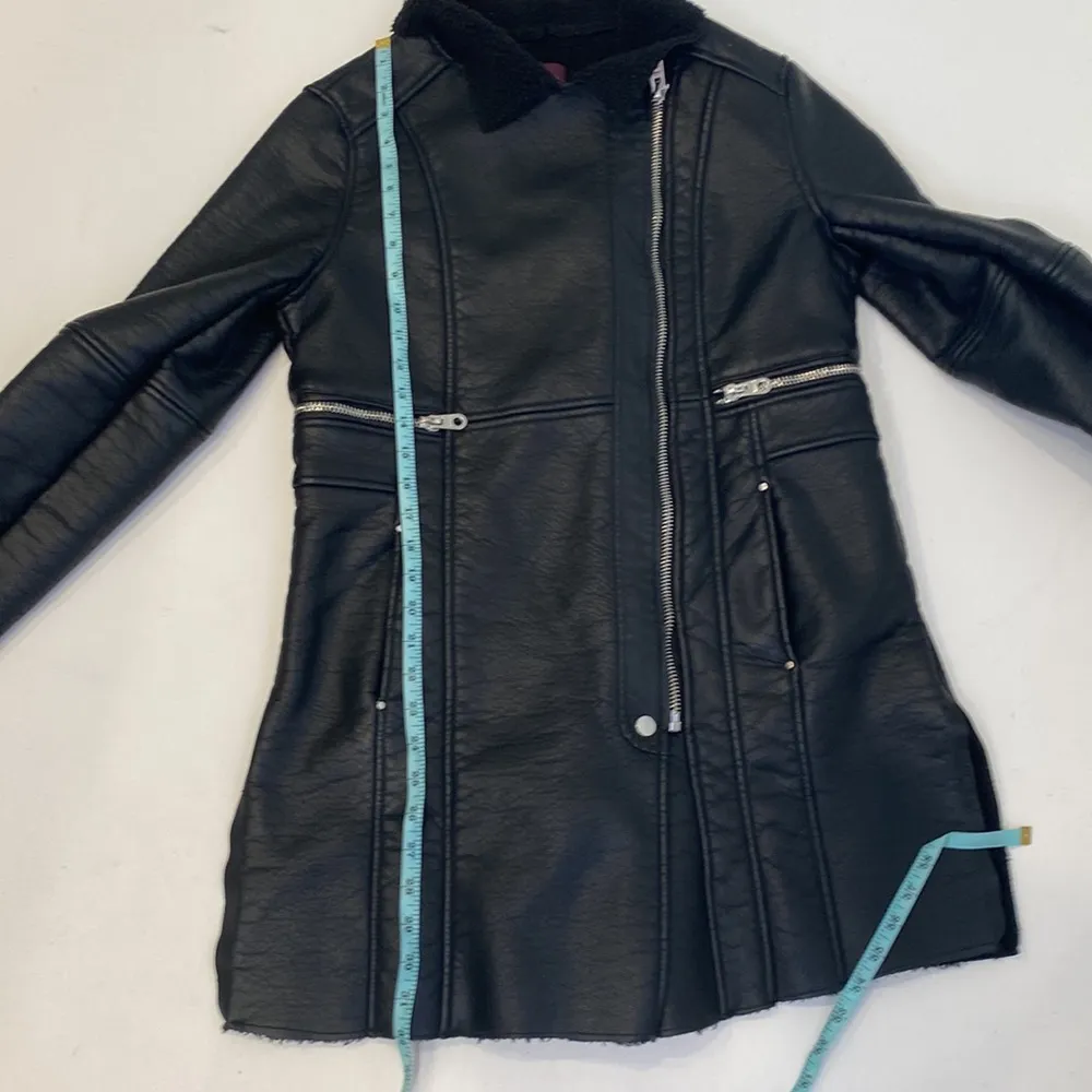 Vigoss Long Sleeve Long Length Faux Leather Jacket Asymmetric Zipper EUC Sz M - Image 11
