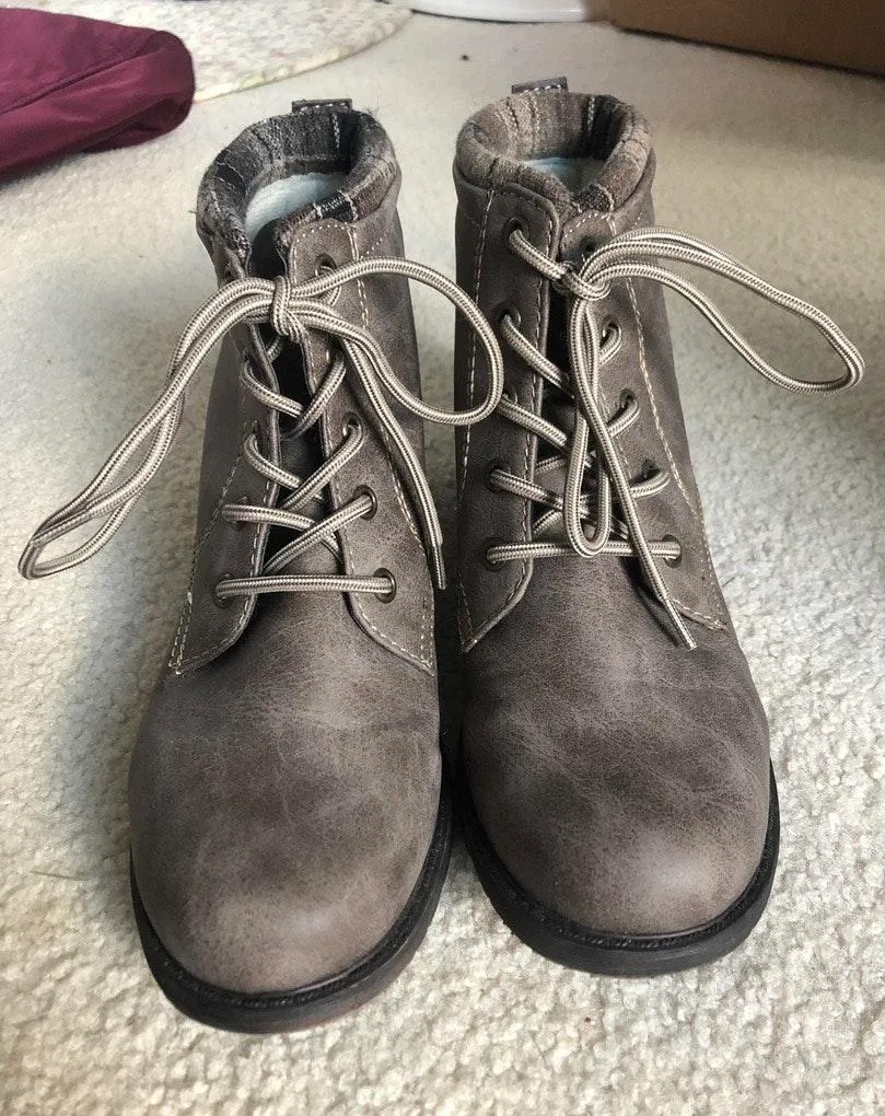 Booties Brown Size 7.5 - Image 2