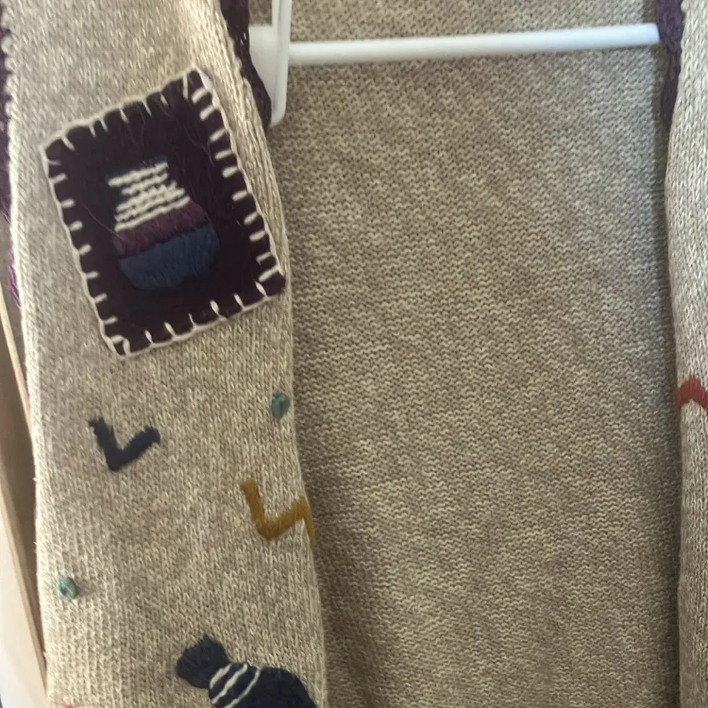 Gw Patterned Beige Sweater Vest medium Tan - Image 2