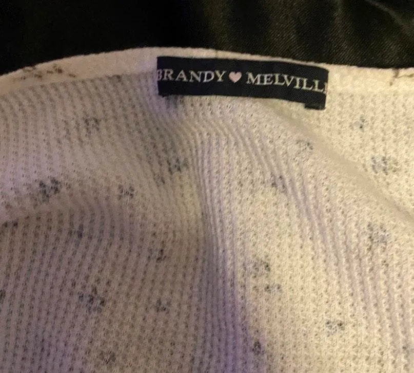 Brandy Melville Rae Top - Image 3