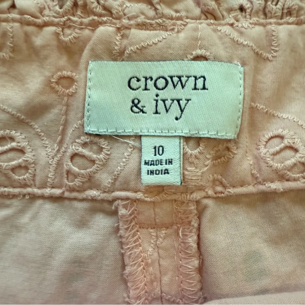 Crown & Ivy Pink Light Pink Eyelet Shorts - Image 5