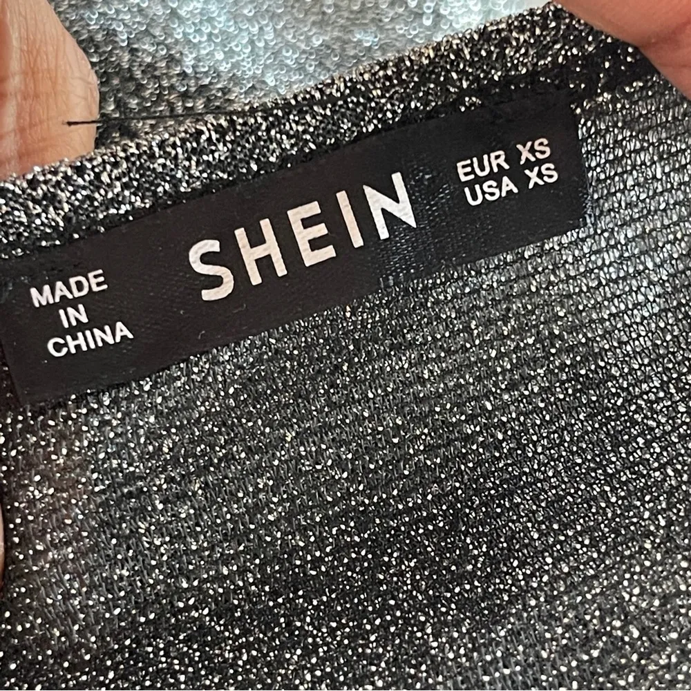 SHEIN | Gunmetal Metallic Silver Pearl Tiered Sleeve Blouse Sz XS - Image 7