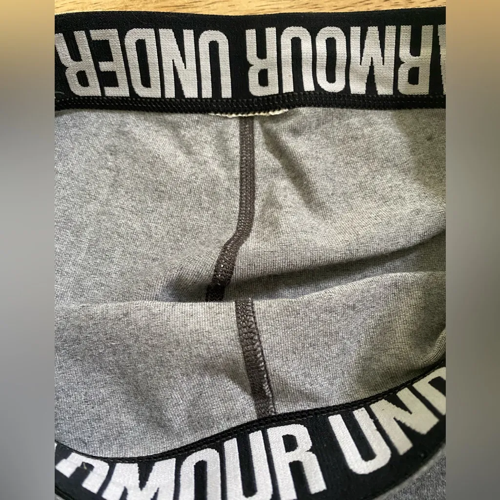 Under Armour Women’s Size  (See Pics For Measurements) Gray Athletic Leggings‎ - Image 5