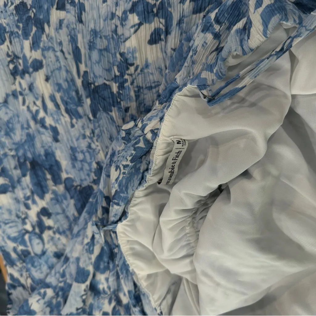 Abercrombie & Fitch Front Tie Maxi Slip Dress Light Blue Floral Women's Medium - Image 5