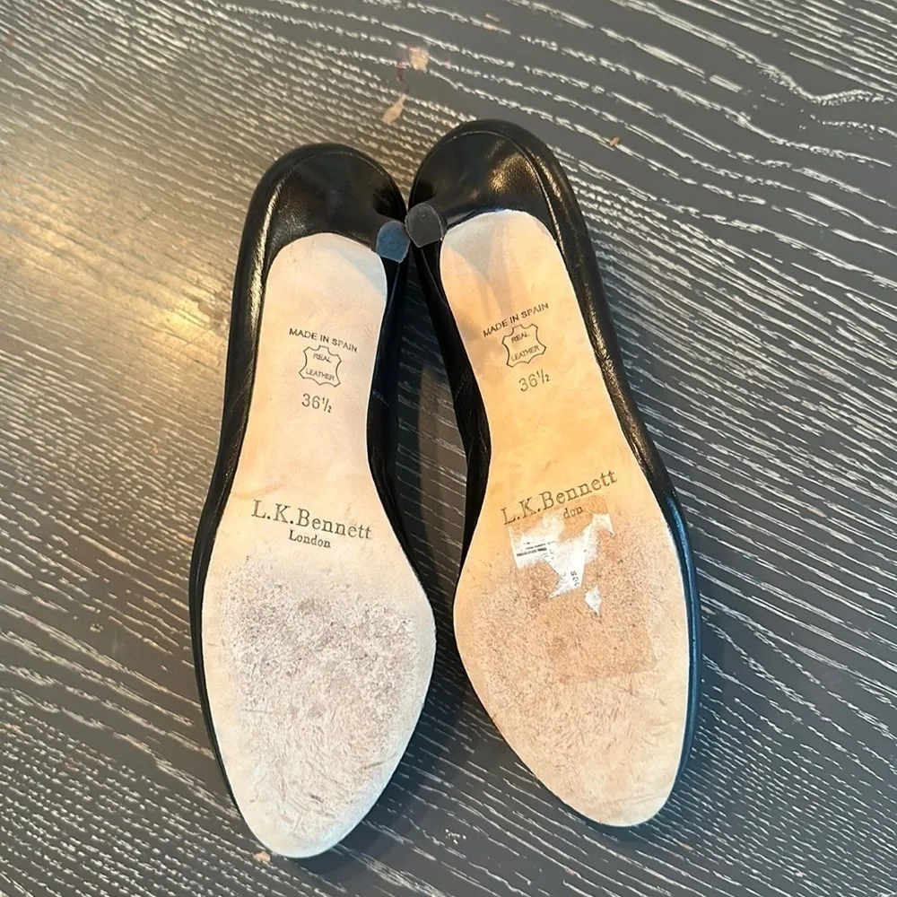 L.K. Bennett Black Leather Pumps. Size 36.5 US 6. - Image 5
