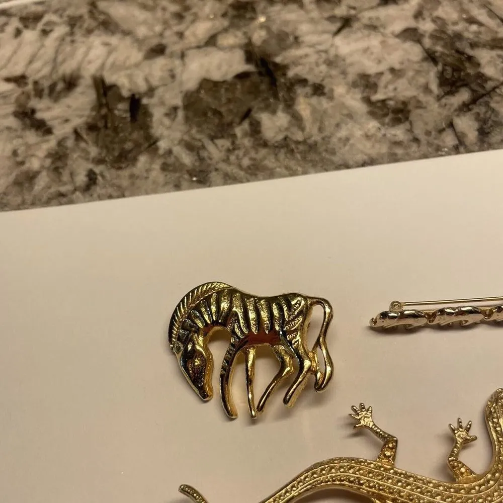 Lot Of 3 Gold Tone Safari Animals Brooch / Pin - Image 2