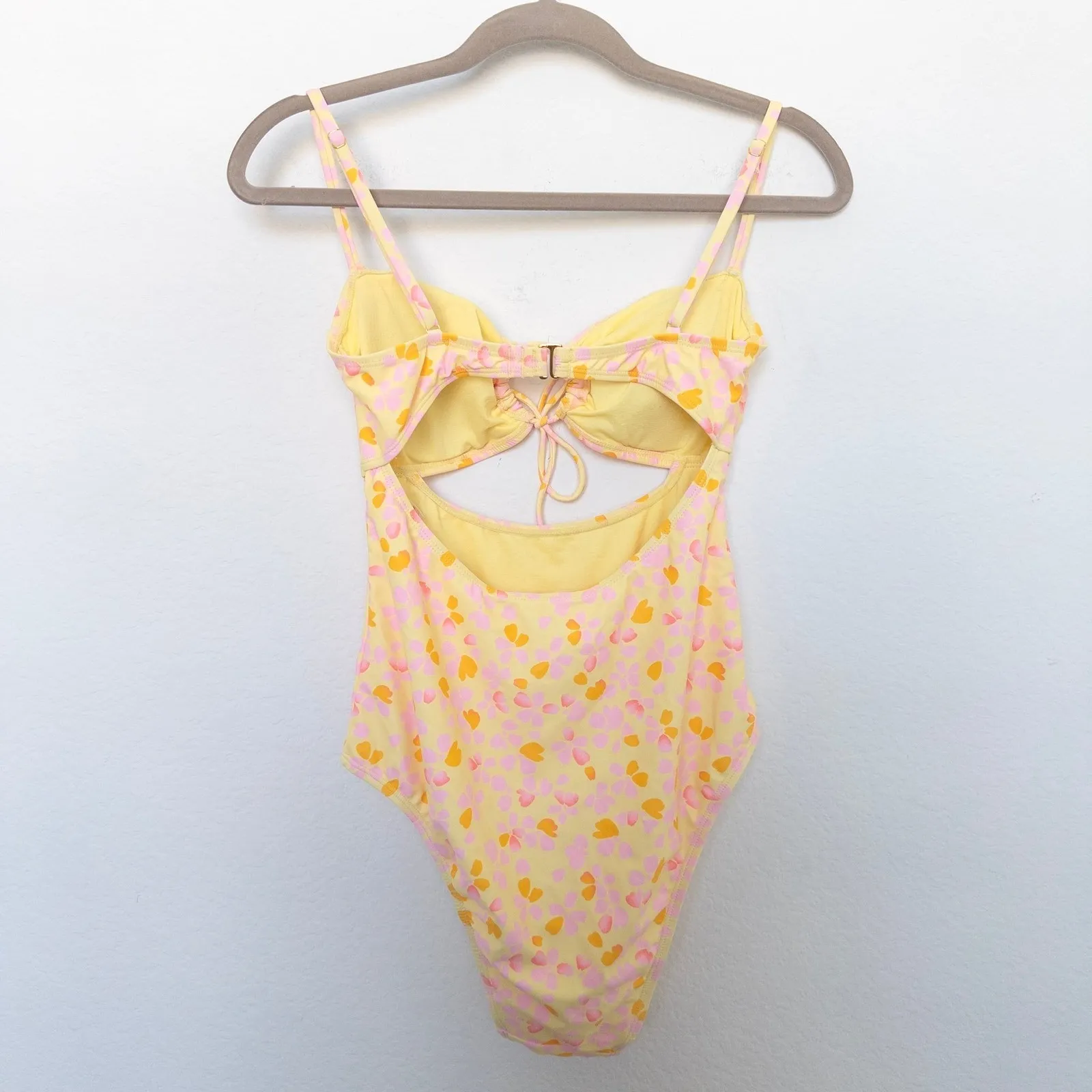 No Boundaries Womens One Piece‎ Swimsuit Size M Yellow Pink Cutout Y2K Coquette - Image 5
