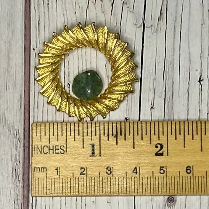 Dubarry Fifth Avenue Wreath Brooch – Gold Tone with Nephrite Jade, 1.5” - Image 4
