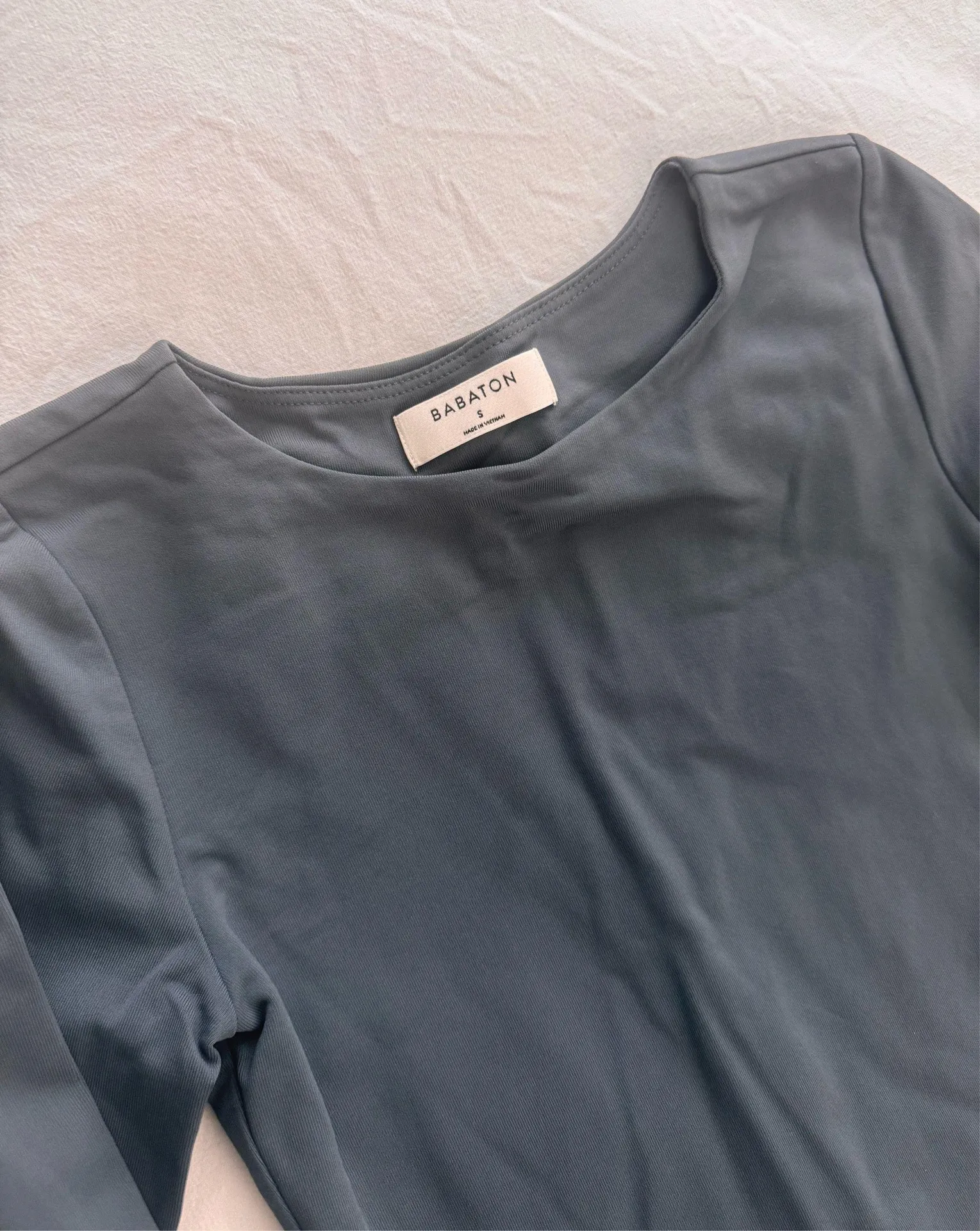 Aritzia Contour Babaton Bodysuit Long Sleeve - Image 2