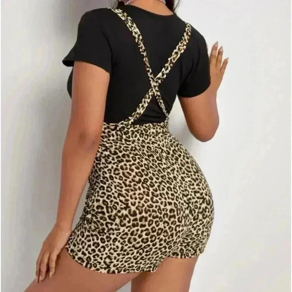 Plus Leopard Criss Cross Suspender Romper - Image 2