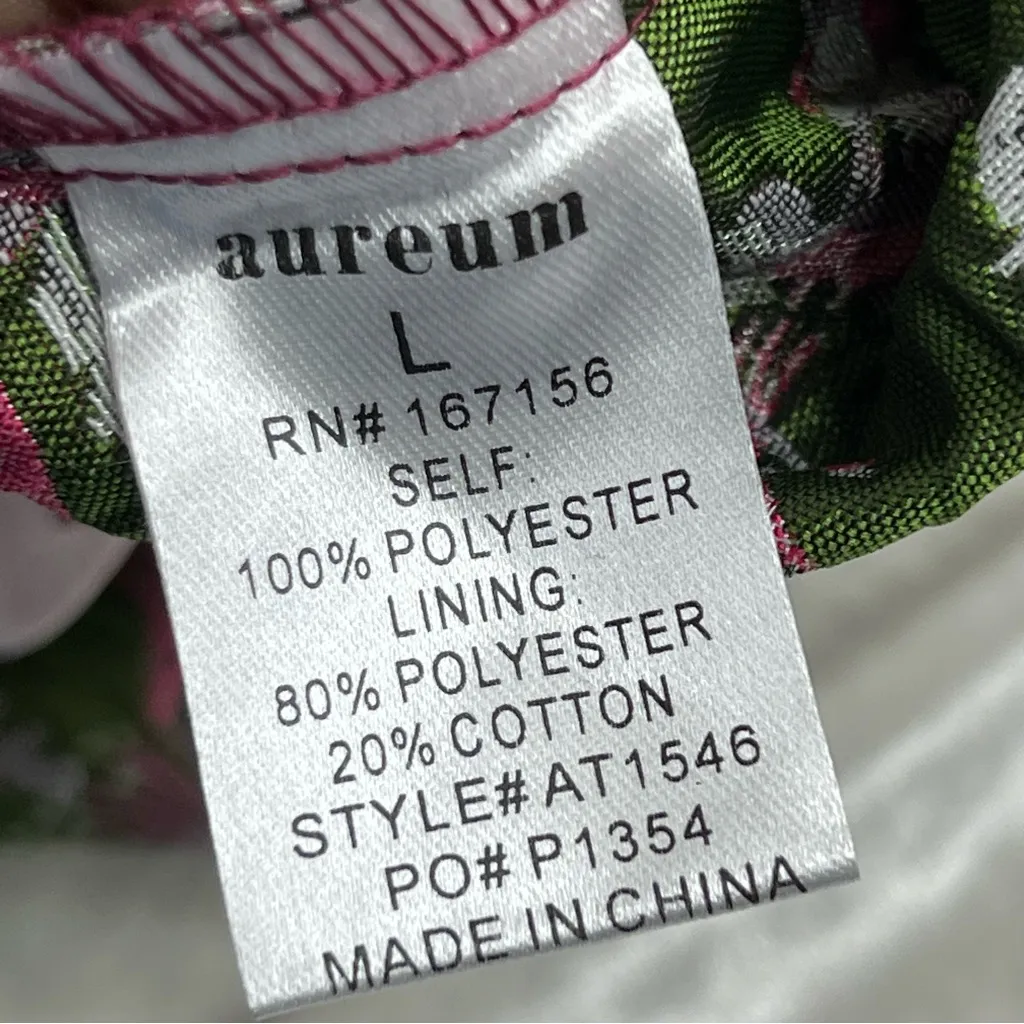 NWT L maroon pink Floral Puff Sleeve tapestry Top botanical print feminine Size L - Image 3