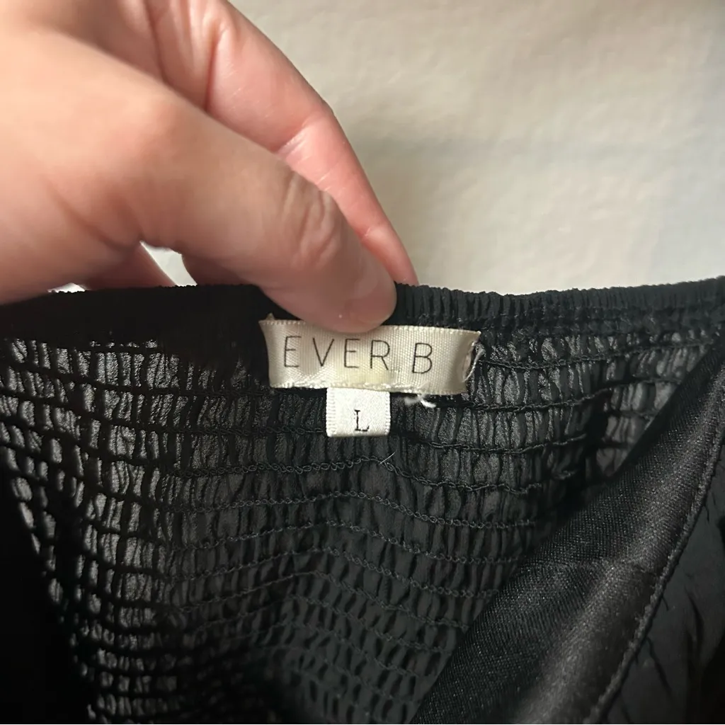 Ever B Corset Smocked Blouse Black LARGE - Image 5