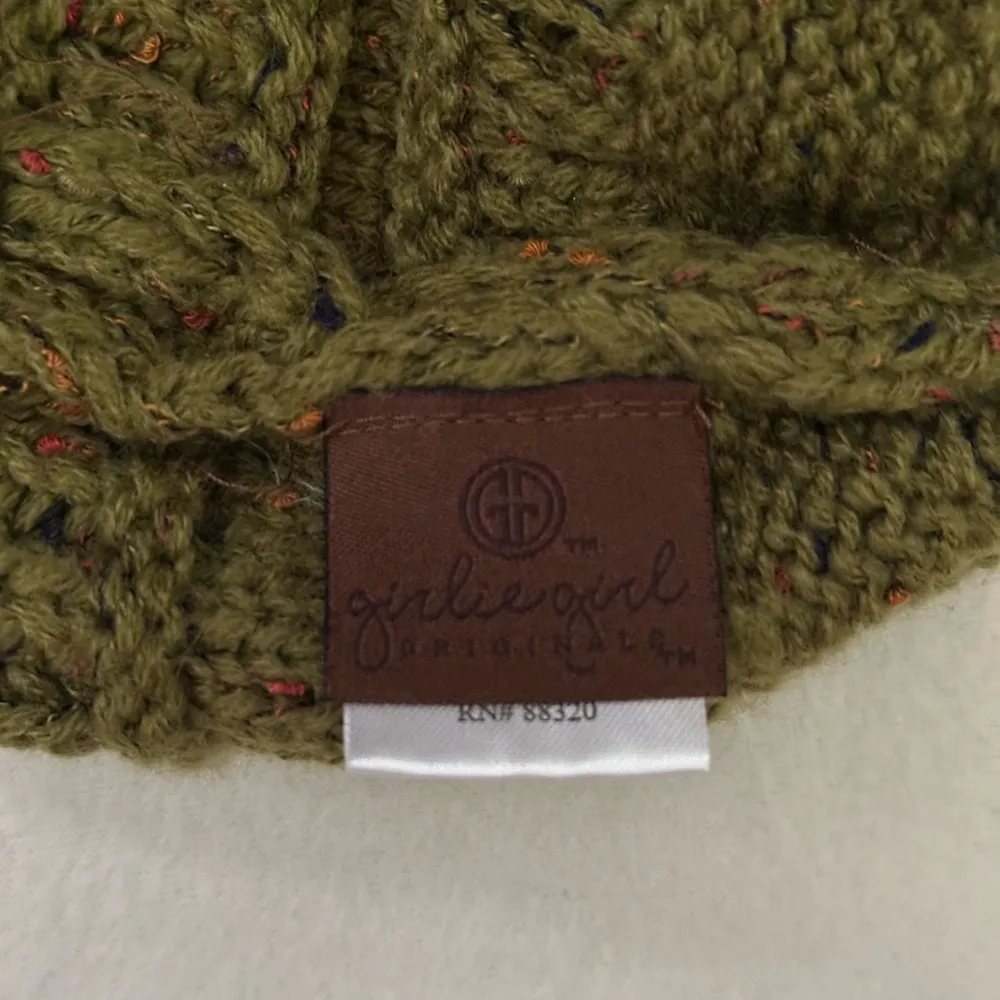 C.C Green Speckled Knit Beanie with Ponytail Opening - Image 2