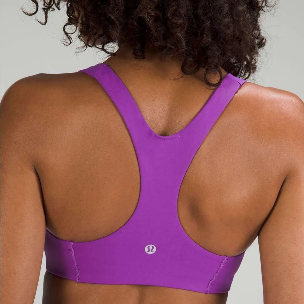 Wunder Train Bra *Medium Support, C/D Cup in Moonlit Magenta Size 4 - Image 2